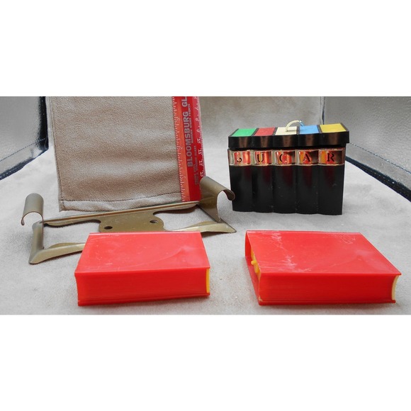 Vintage Bookshelf Salt & Pepper Shaker Set w/Sugar Container Davis Prod. 1950s - Picture 9 of 13